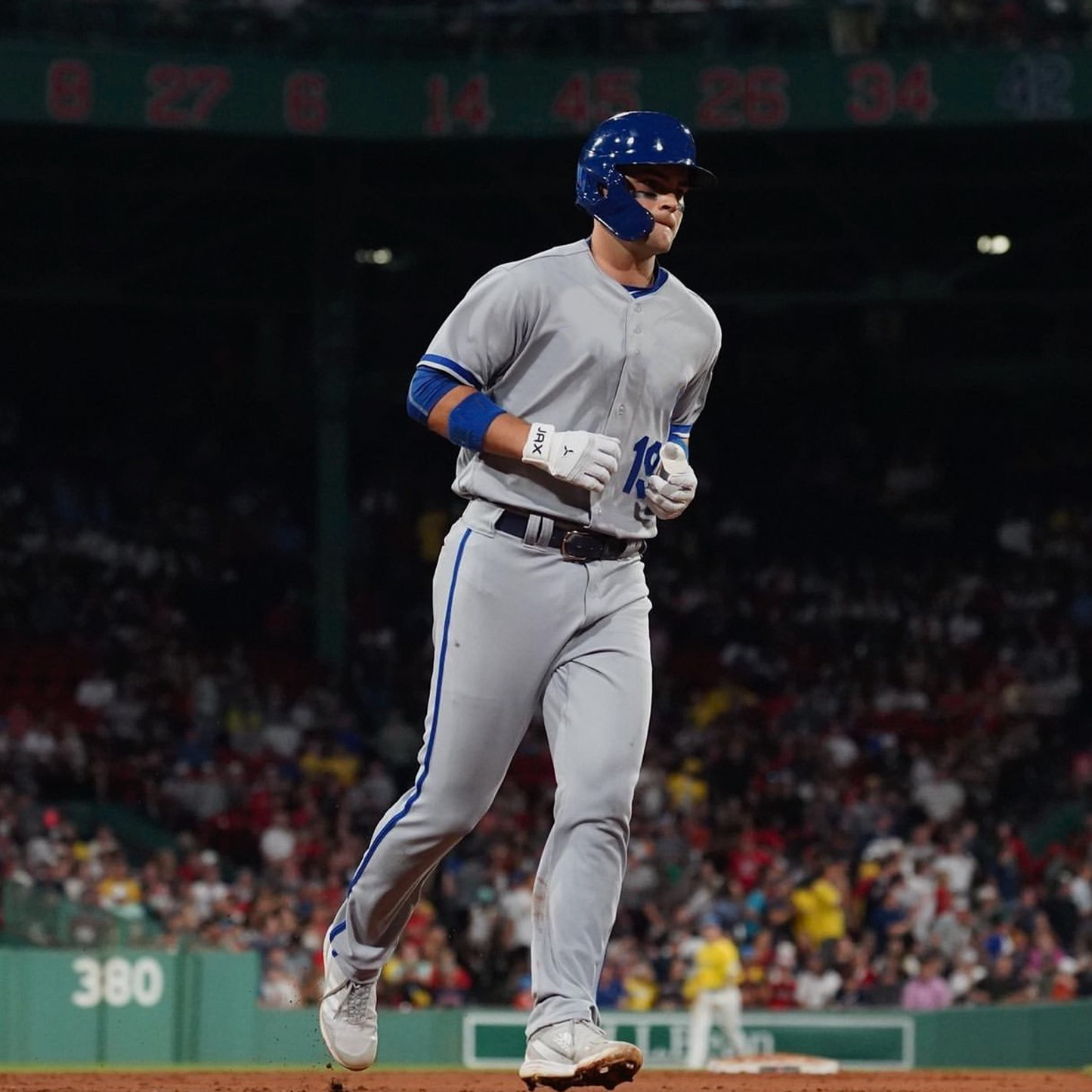 Jax Platinum White | Pro Cuff